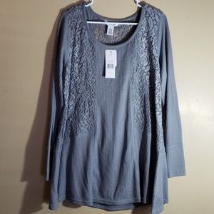 Gray thick shirt or light sweater